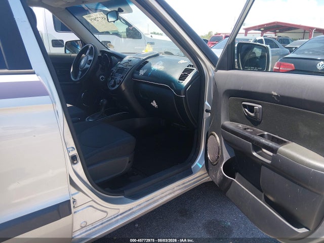 45772975 :رقم المزاد ، KNDJT2A27B7261692 vin ، 2011 Kia Soul + مزاد بيع