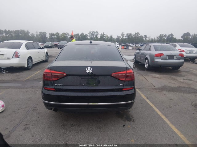 Продаж на аукціоні авто 2019 Volkswagen Passat 2.0t Wolfsburg Edition, vin: 1VWLA7A37KC014407, номер лоту: 45772982