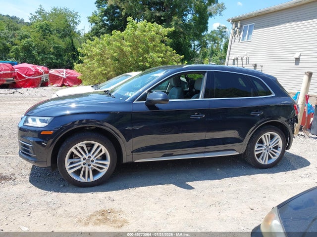 2018 Audi Q5 2.0t Premium/2.0t Tech Premium მანქანა იყიდება აუქციონზე, vin: WA1BNAFY2J2133551, აუქციონის ნომერი: 45773064