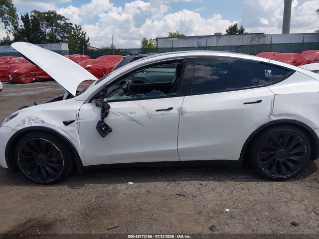 45773156 :رقم المزاد ، 7SAYGDEF1NF445491 vin ، 2022 Tesla Model Y Performance Dual Motor All-wheel Drive مزاد بيع