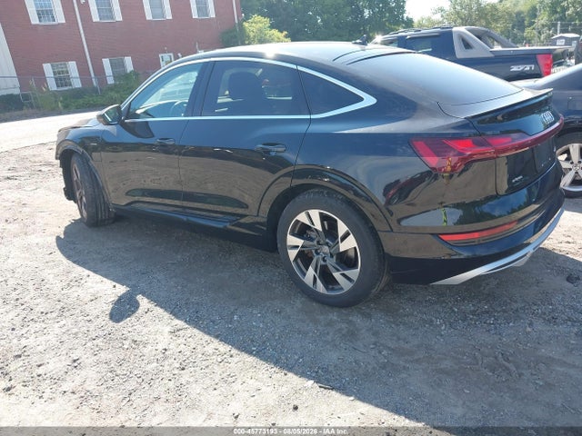 45773193 :رقم المزاد ، WA12AAGE5MB002070 vin ، 2021 Audi E-tron Sportback Premium Plus Quattro مزاد بيع