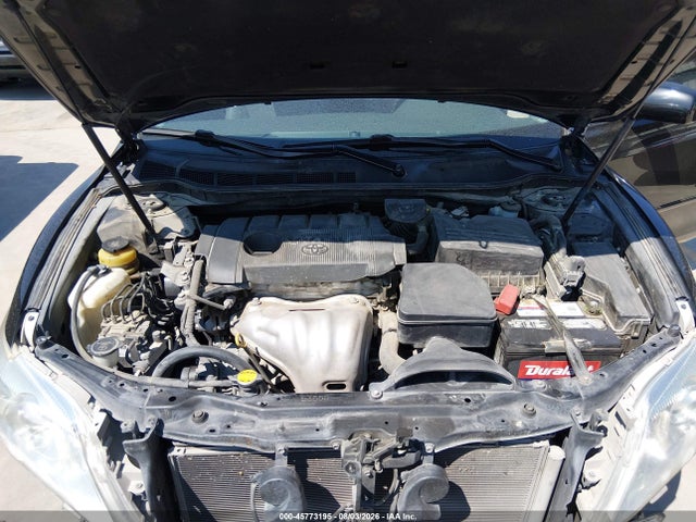 45773195 :رقم المزاد ، 4T4BF3EK0BR115505 vin ، 2011 Toyota Camry Xle مزاد بيع