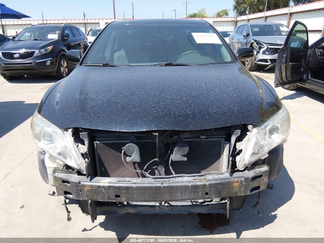 45773195 :رقم المزاد ، 4T4BF3EK0BR115505 vin ، 2011 Toyota Camry Xle مزاد بيع