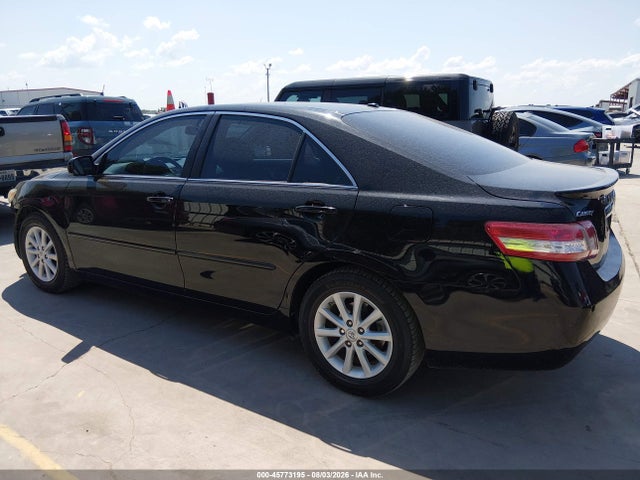 45773195 :رقم المزاد ، 4T4BF3EK0BR115505 vin ، 2011 Toyota Camry Xle مزاد بيع