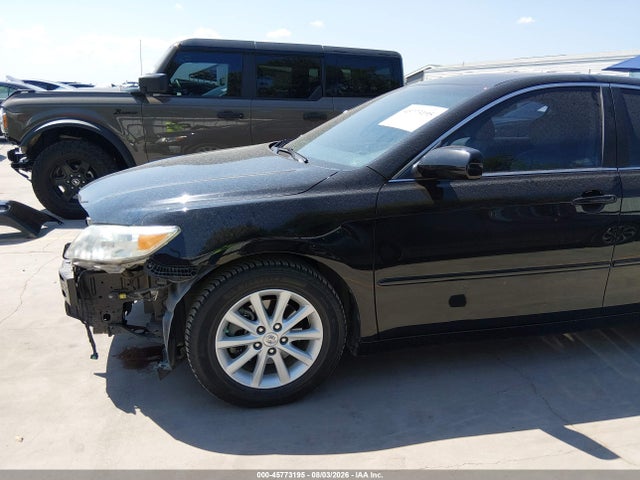 45773195 :رقم المزاد ، 4T4BF3EK0BR115505 vin ، 2011 Toyota Camry Xle مزاد بيع