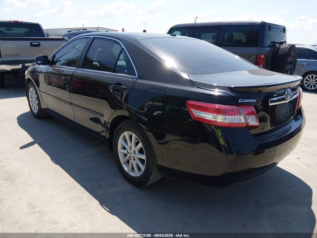 45773195 :رقم المزاد ، 4T4BF3EK0BR115505 vin ، 2011 Toyota Camry Xle مزاد بيع