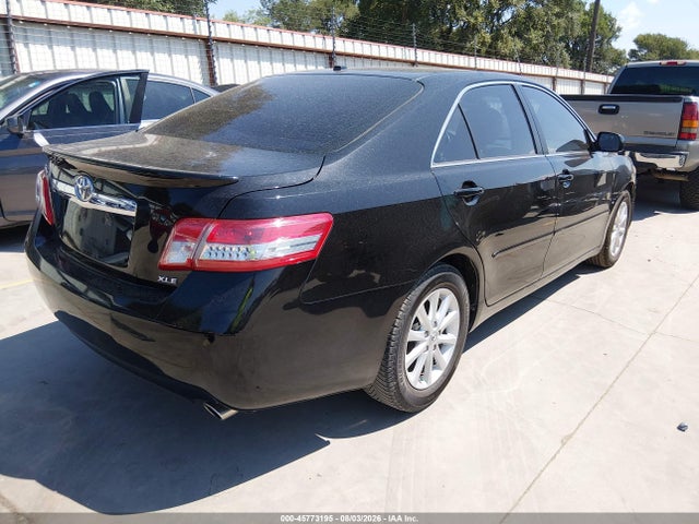 45773195 :رقم المزاد ، 4T4BF3EK0BR115505 vin ، 2011 Toyota Camry Xle مزاد بيع