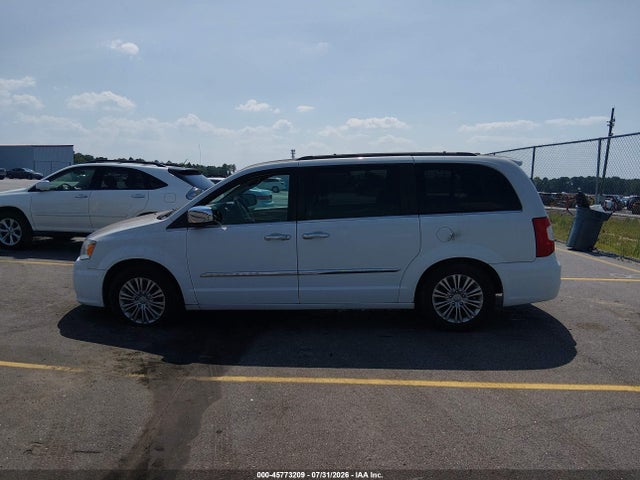 45773209 :رقم المزاد ، 2C4RC1CG7GR188609 vin ، 2016 Chrysler Town & Country Touring-l Anniversary Edition مزاد بيع