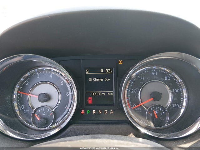 45773209 :رقم المزاد ، 2C4RC1CG7GR188609 vin ، 2016 Chrysler Town & Country Touring-l Anniversary Edition مزاد بيع