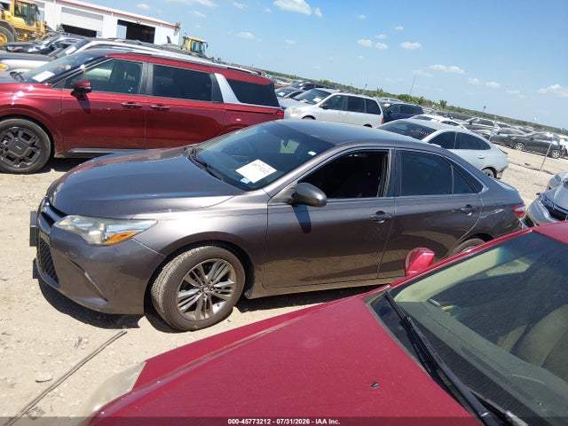 2016 Toyota Camry Le/xle/se/xse მანქანა იყიდება აუქციონზე, vin: 4T1BF1FK9GU255685, აუქციონის ნომერი: 45773212