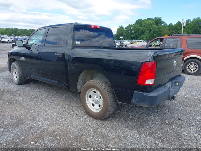 45773218 :رقم المزاد ، 1C6RR7KG9HS770138 vin ، 2017 Ram 1500 Tradesman  4x4 5'7 Box مزاد بيع