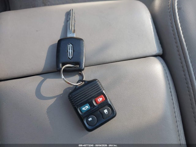 Aukcja sprzedaży 2003 Lincoln Town Car Signature, vin: 1LNHM82W13Y623734, numer aukcji: 45773245