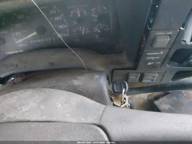 Продажа на аукционе авто 1998 Chevrolet C/k 1500 Fleetside, vin: 2GCEK19R7W1224757, номер лота: 45773247