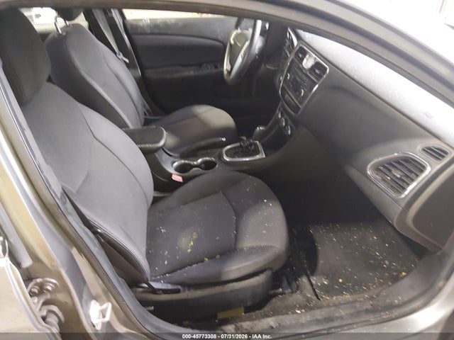 45773308 :رقم المزاد ، 1C3CCBBB4DN600452 vin ، 2013 Chrysler 200 Touring مزاد بيع