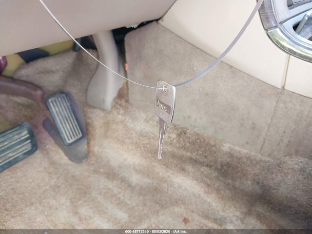 45773340 :رقم المزاد ، 1GKFK66U41J301758 vin ، 2001 Gmc Yukon Xl 1500 Denali مزاد بيع