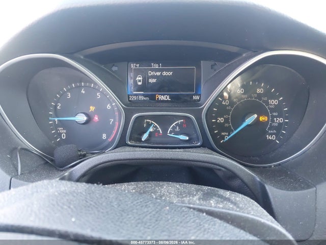 Продажа на аукционе авто 2015 Ford Focus Se, vin: 1FADP3K24FL252411, номер лота: 45773373