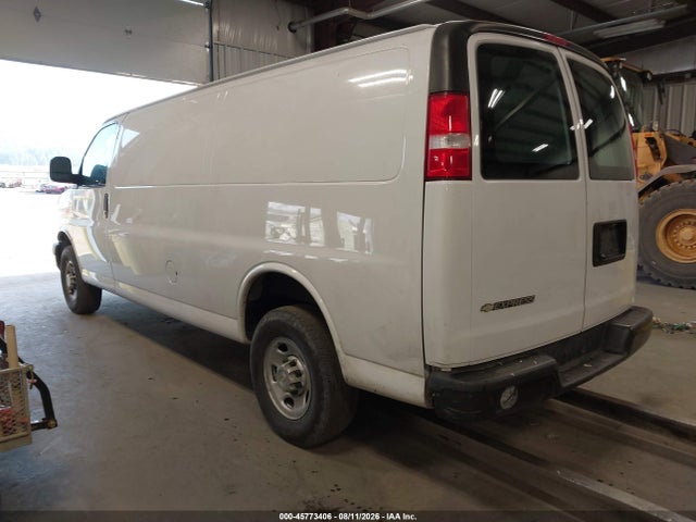 Chevrolet Express 2500 Work Van 2021 1GCWGBFPXM1149599 Image 3