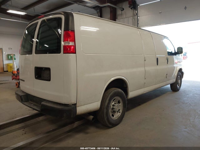 Chevrolet Express 2500 Work Van 2021 1GCWGBFPXM1149599 Image 4