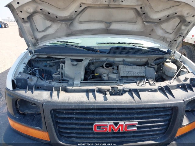 GMC Savana Cutaway Work Van 2017 1GD07SFF0H1351401 Image 17
