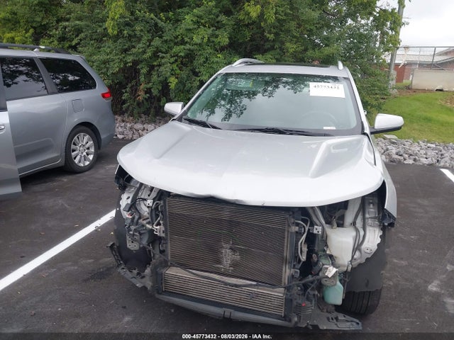 2GNAXJEVXJ6252509 Chevrolet EQUINOX LT