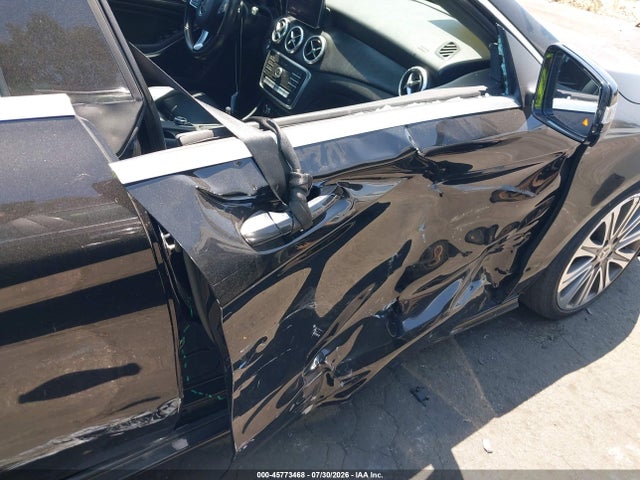45773468 :رقم المزاد ، WDDSJ4GB0JN612780 vin ، 2018 Mercedes-benz Cla 250 4matic مزاد بيع