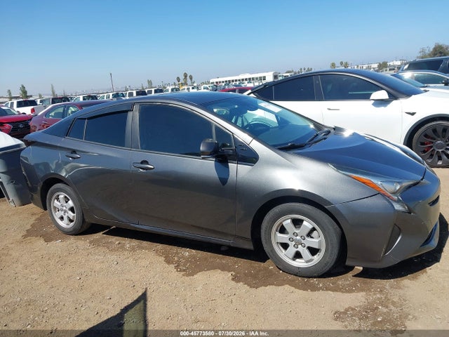 Toyota Prius Four 2016 JTDKARFU8G3000812 Image 13