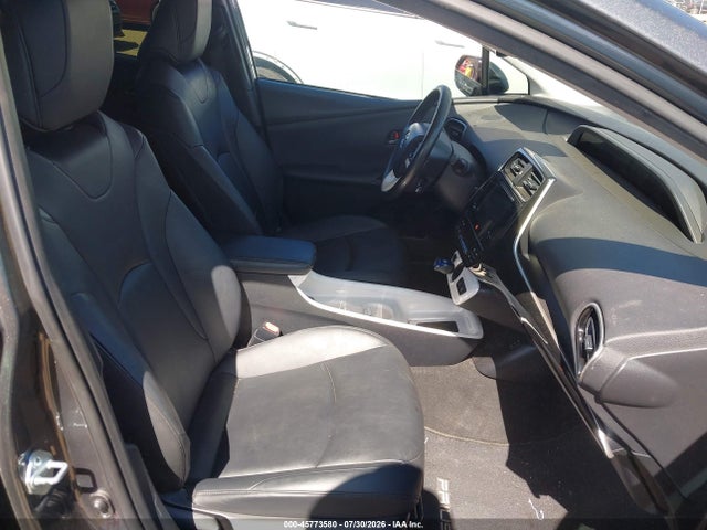 Toyota Prius Four 2016 JTDKARFU8G3000812 Image 5