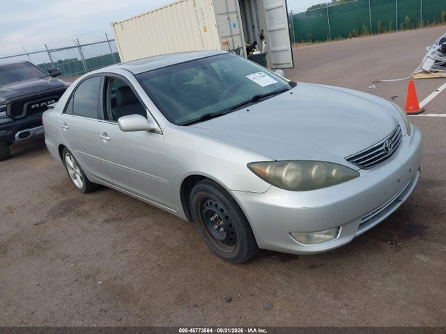45773584 :رقم المزاد ، 4T1BF30KX5U094345 vin ، 2005 Toyota Camry Xle V6 مزاد بيع