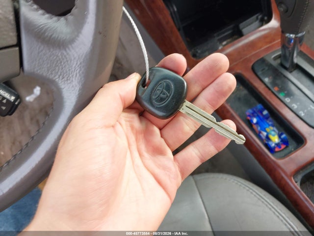 45773584 :رقم المزاد ، 4T1BF30KX5U094345 vin ، 2005 Toyota Camry Xle V6 مزاد بيع