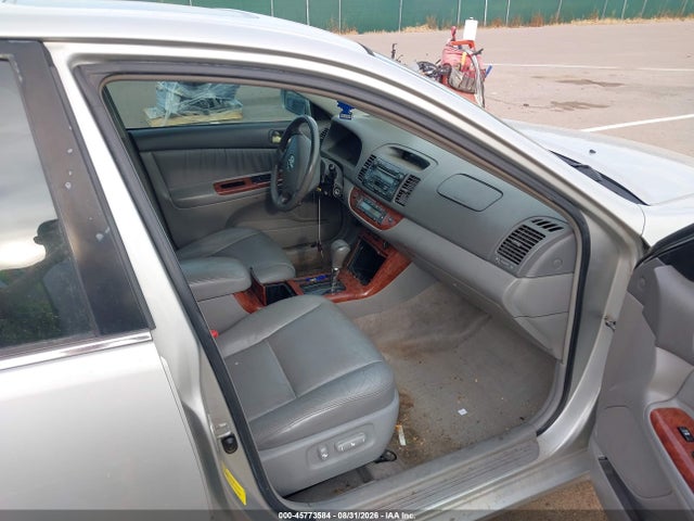 45773584 :رقم المزاد ، 4T1BF30KX5U094345 vin ، 2005 Toyota Camry Xle V6 مزاد بيع