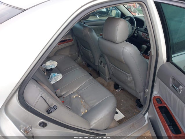 45773584 :رقم المزاد ، 4T1BF30KX5U094345 vin ، 2005 Toyota Camry Xle V6 مزاد بيع