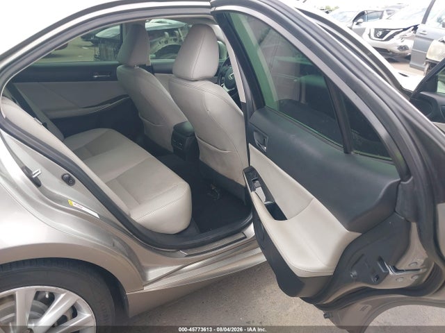 Lexus IS 200T 2016 JTHBA1D23G5031441 Image 8