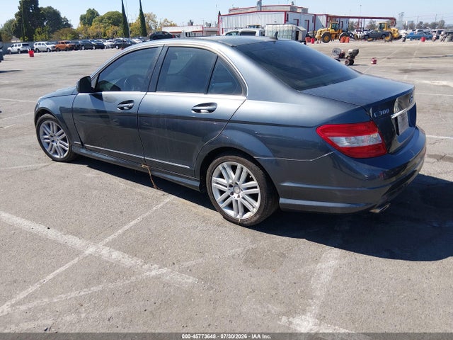 45773648 :رقم المزاد ، WDDGF54X69R060588 vin ، 2009 Mercedes-benz C 300 Luxury/sport مزاد بيع