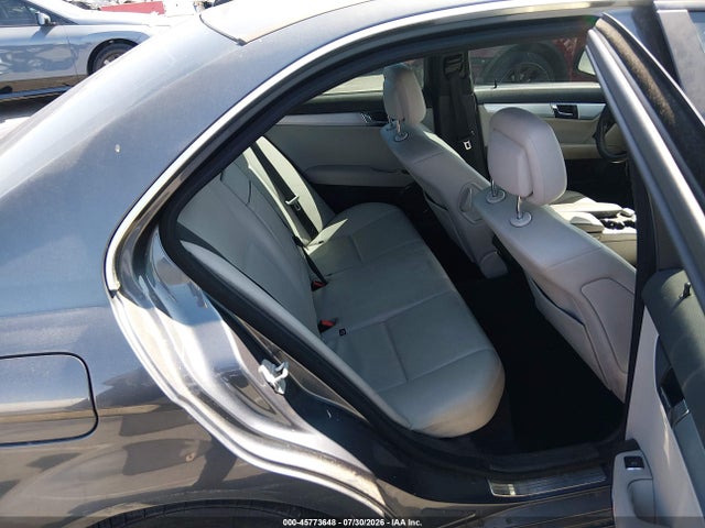 45773648 :رقم المزاد ، WDDGF54X69R060588 vin ، 2009 Mercedes-benz C 300 Luxury/sport مزاد بيع