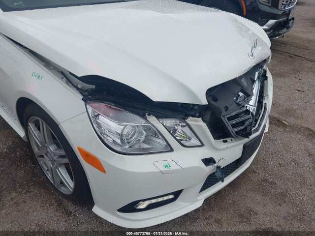 2010 Mercedes-benz E 550 მანქანა იყიდება აუქციონზე, vin: WDDHF7CB8AA110996, აუქციონის ნომერი: 45773765