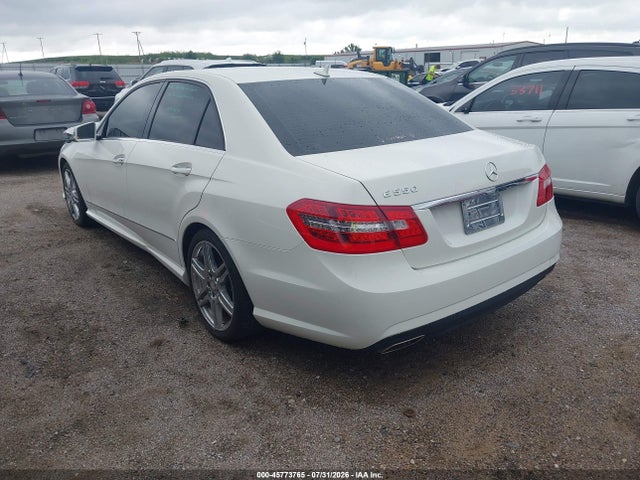 2010 Mercedes-benz E 550 მანქანა იყიდება აუქციონზე, vin: WDDHF7CB8AA110996, აუქციონის ნომერი: 45773765