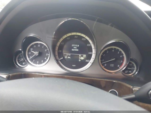 2010 Mercedes-benz E 550 მანქანა იყიდება აუქციონზე, vin: WDDHF7CB8AA110996, აუქციონის ნომერი: 45773765