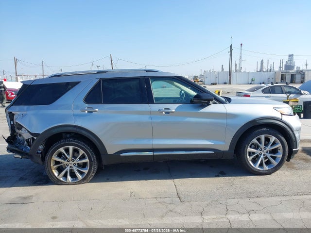 1FM5K8HCXMGA16499 Ford Explorer Platinum