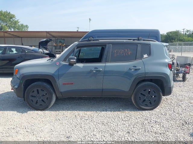 45773786 :رقم المزاد ، ZACCJBCBXJPH83794 vin ، 2018 Jeep Renegade Trailhawk 4x4 مزاد بيع