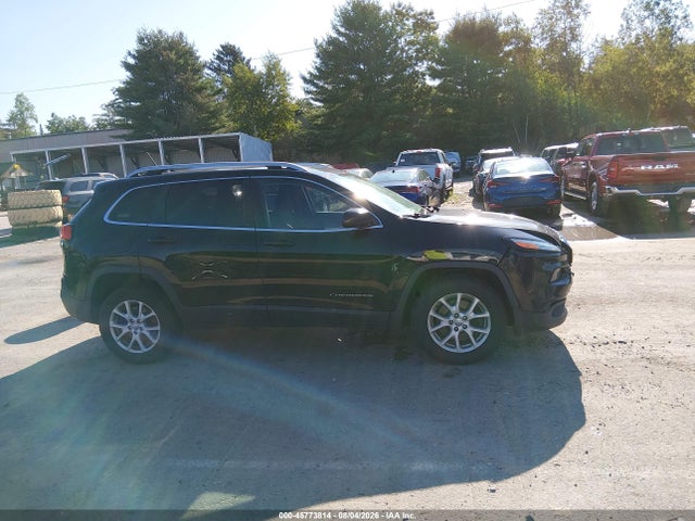 45773814 :رقم المزاد ، 1C4PJMCB4HW658199 vin ، 2017 Jeep Cherokee Latitude مزاد بيع