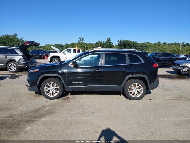 45773814 :رقم المزاد ، 1C4PJMCB4HW658199 vin ، 2017 Jeep Cherokee Latitude مزاد بيع