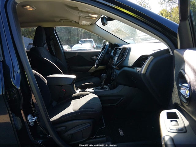 45773814 :رقم المزاد ، 1C4PJMCB4HW658199 vin ، 2017 Jeep Cherokee Latitude مزاد بيع