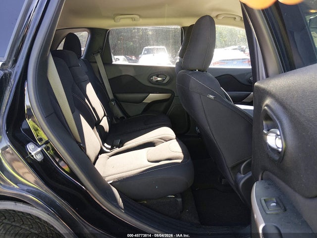 45773814 :رقم المزاد ، 1C4PJMCB4HW658199 vin ، 2017 Jeep Cherokee Latitude مزاد بيع