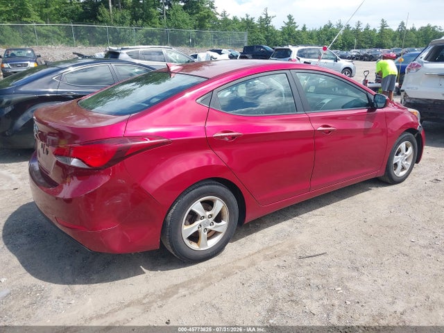 5NPDH4AE9FH575060 Hyundai ELANTRA SE