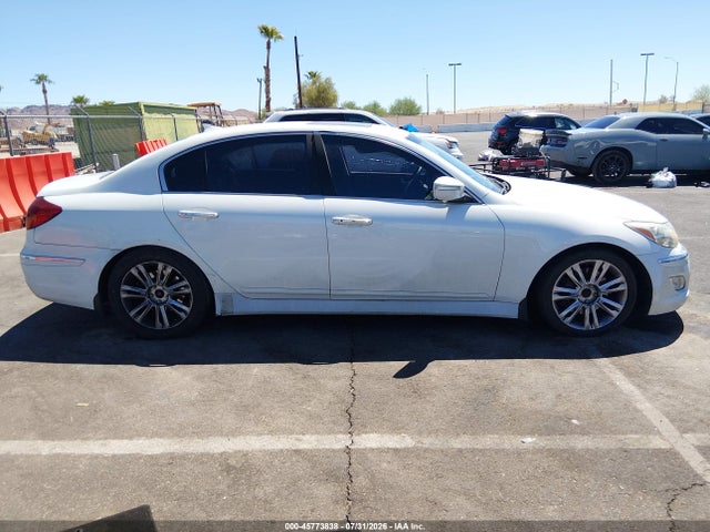 Продаж на аукціоні авто 2013 Hyundai Genesis 3.8, vin: KMHGC4DD5DU233960, номер лоту: 45773838