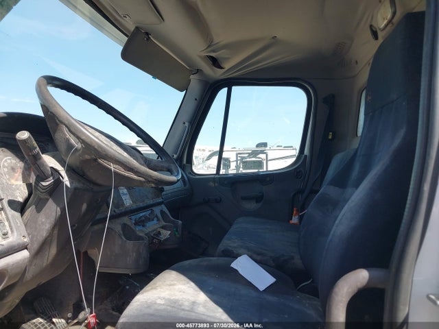 Freightliner M2 106 2017 1FVACWDU0HHJE2485 Image 7