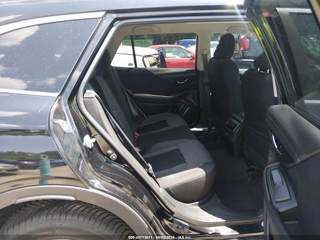 45773911 :رقم المزاد ، 4S4BTADC5M3220468 vin ، 2021 Subaru Outback Premium مزاد بيع