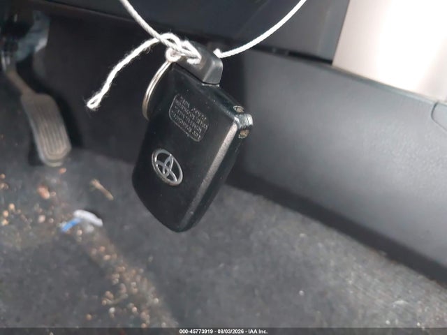 Продажа на аукционе авто 2015 Toyota Rav4 Limited, vin: JTMDFREV8FD127878, номер лота: 45773919