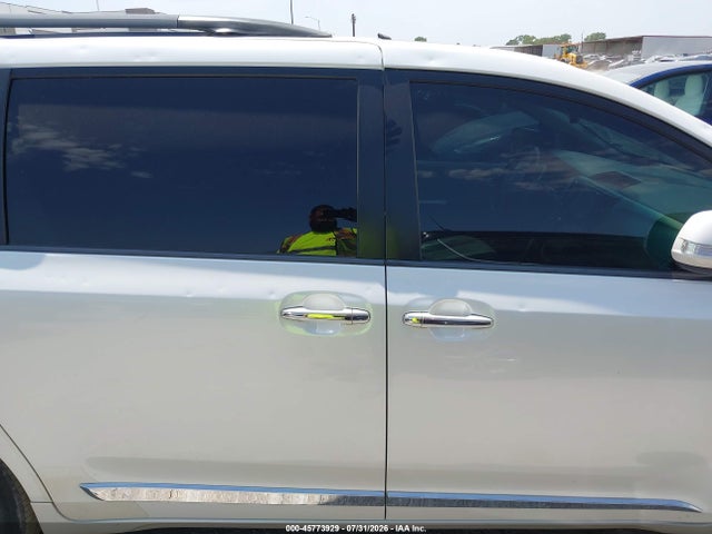 Продаж на аукціоні авто 2014 Toyota Sienna Limited V6 7 Passenger, vin: 5TDYK3DC1ES415058, номер лоту: 45773929