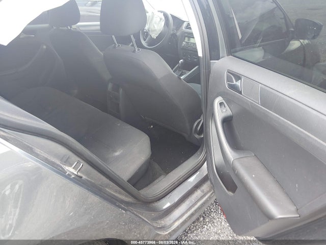 2014 Volkswagen Jetta 2.0l S მანქანა იყიდება აუქციონზე, vin: 3VW2K7AJ1EM320870, აუქციონის ნომერი: 45773966